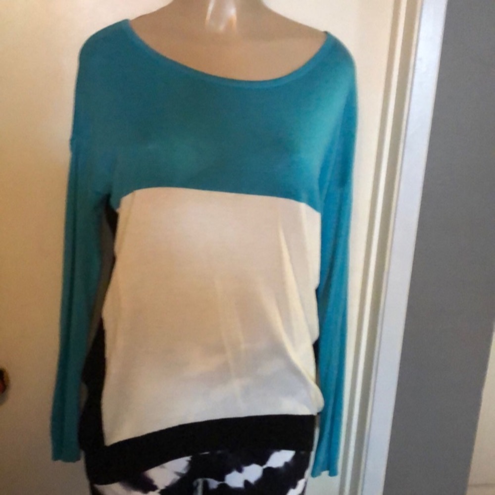 M) Color block Sweater! - Picture 3 of 3